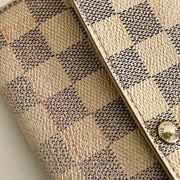 Louis Vuitton Damier Azur Sarah Wallet - Picture 11 of 13
